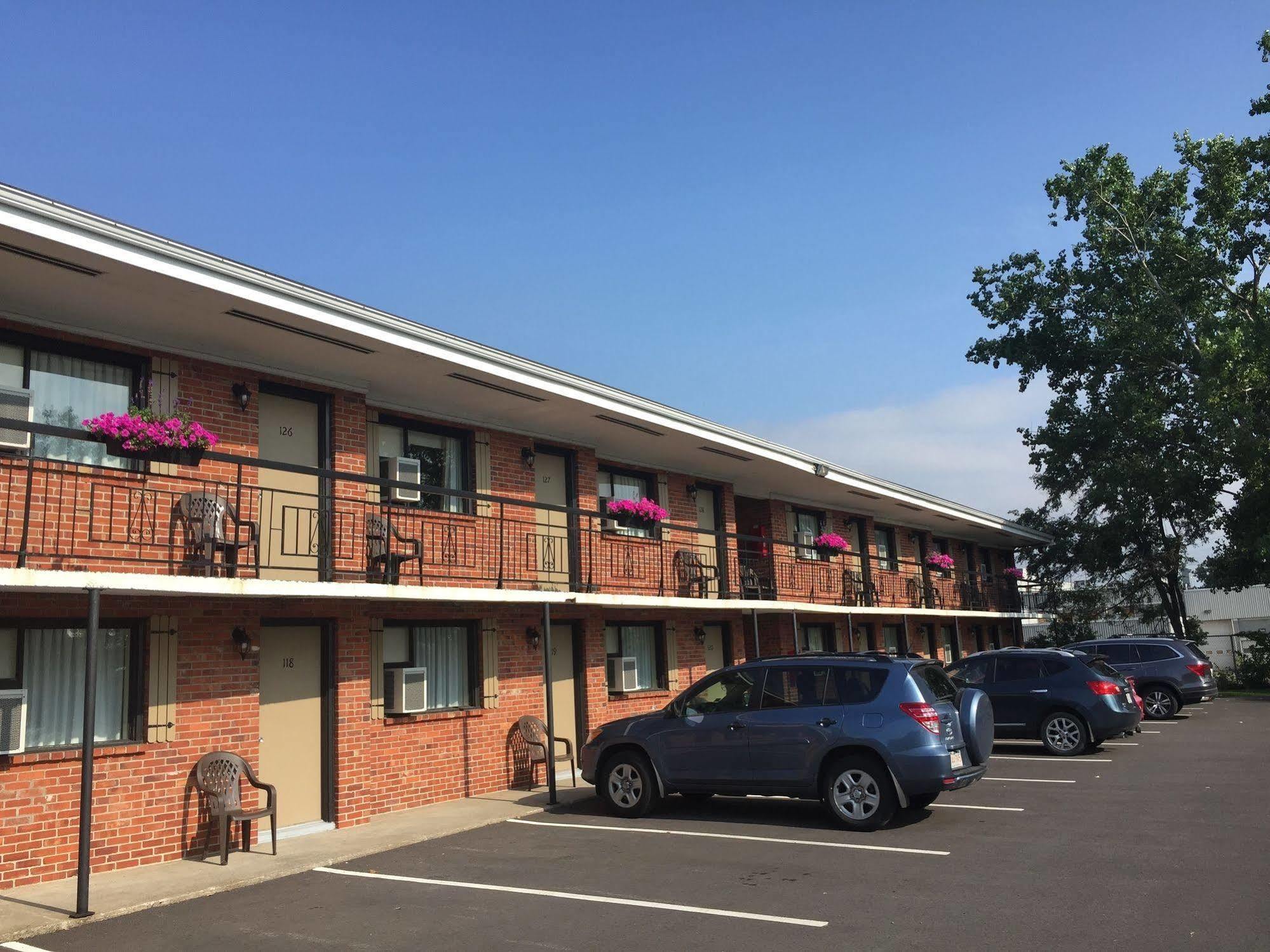 Motel Du Fleuve Brossard Bagian luar foto