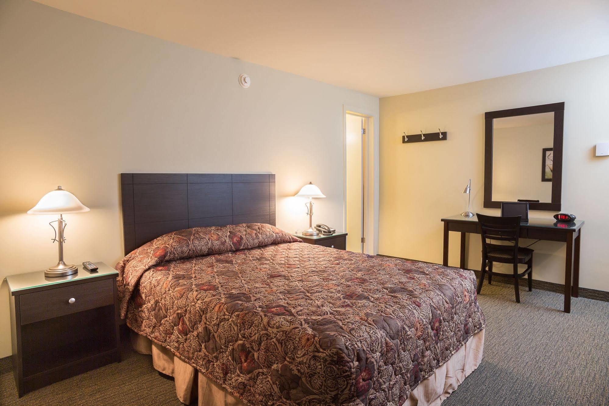 Motel Du Fleuve Brossard Bagian luar foto